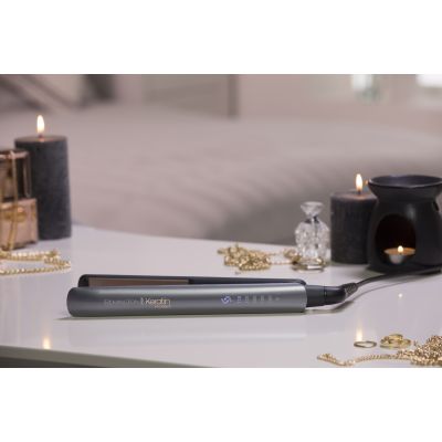 34. REMINGTON S8598 Straightener