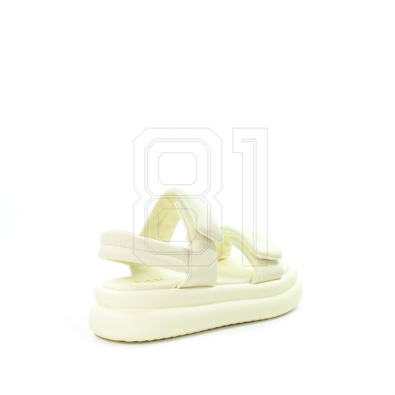 22. Goe W NN2N4102 Sandals