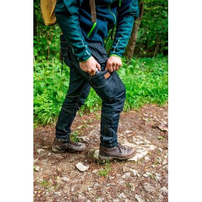 6. NEO tools 81-229-XS protective trousers