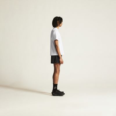 4. Men's CORE ESSENCE SHORTS 2 M