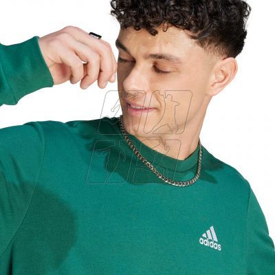 4. adidas Essentials Fleece M sweatshirt IJ8893