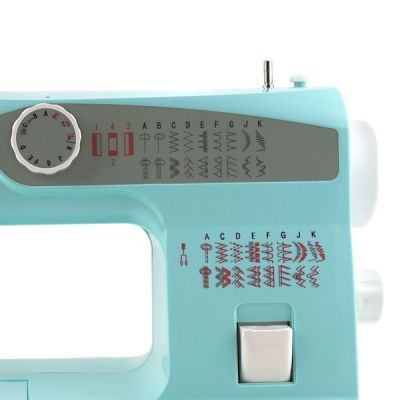 8. Łucznik Ivonne sewing machine