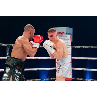 4. Yakima Sport Wolf Gloves L 8 oz 1005238OZ