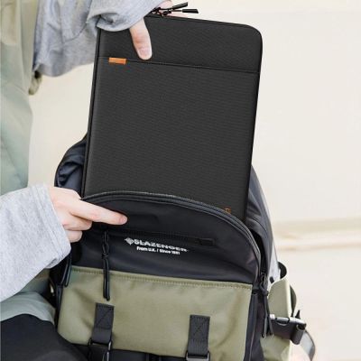 11. Tech-Protect Defender Laptop and Tablet Bag 11-13" - Black