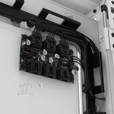 14. Corsair iCUE 5000X RGB Mid-Tower ATX Tempered Glass White case (CC-9011213-WW)