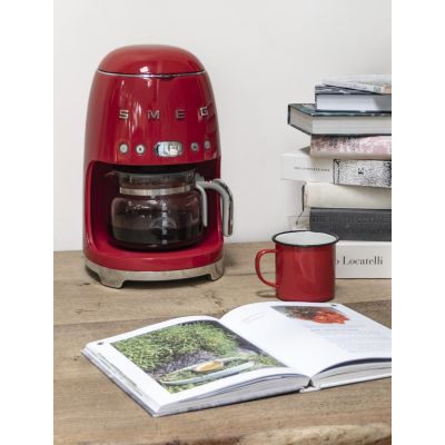 7. SMEG coffee machine model DCF02RDEU red