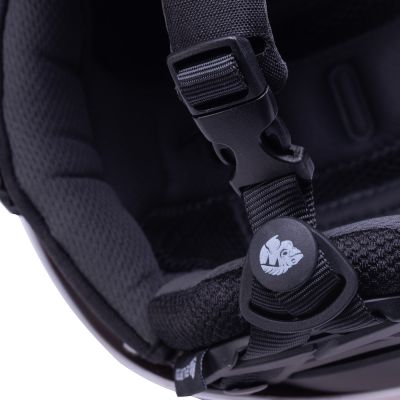 8. Iguana Higni Helmet 92800622355
