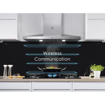 6. ELECTROLUX EIS62443 induction hob