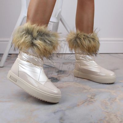 2. Big Star W INT1924B platform snow boots with fur, beige