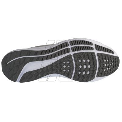 4. Nike Air Zoom Pegasus 39 M DH4071-100 Running Shoes