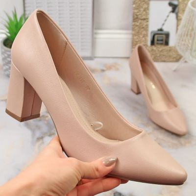 2. Women's nude pumps with a block heel Sergio Leone PB414