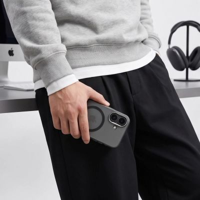 7. Tech-Protect MagZero MagSafe case for iPhone 17 - matte black