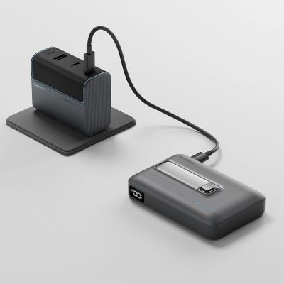 11. Cuktech WPB100 10000 mAh Qi2 Magnetic Powerbank 30W with Stand - Black