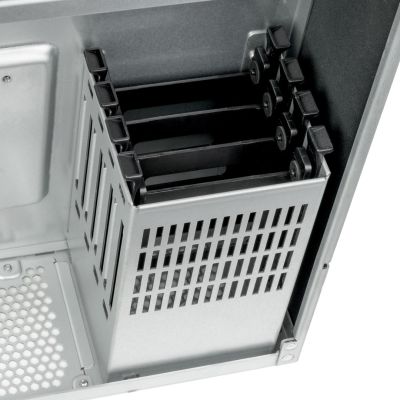 12. Silverstone RM61-312 Rack Black