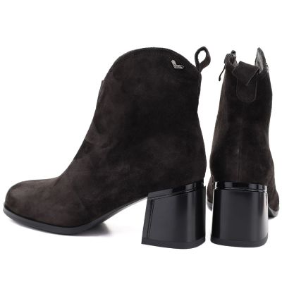 5. Women's leather ankle boots with high heels, chocolate, Vinceza 91178
