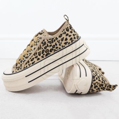 3. NEWS sneakers on the platform W 9157 EVE512