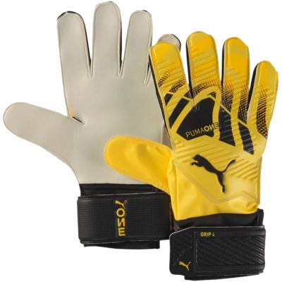 2. Puma One Grip 4 RC Goalkeeper Gloves 041655 02
