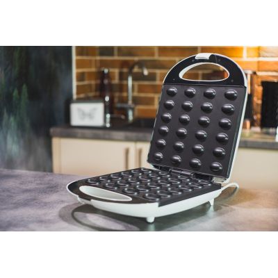 9. ADLER AD 3039 Nut Toaster