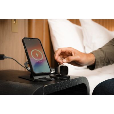 11. UAG 3in1 Travel Charger - wireless travel charger for three devices 15W, MagSafe compatible, cable, plugs and organizer included (black/gray)