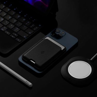 20. Spigen Valentinus Magnetic Wallet with MagSafe - Black