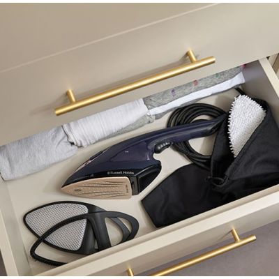12. RUSSELL HOBBS Garment Steamer