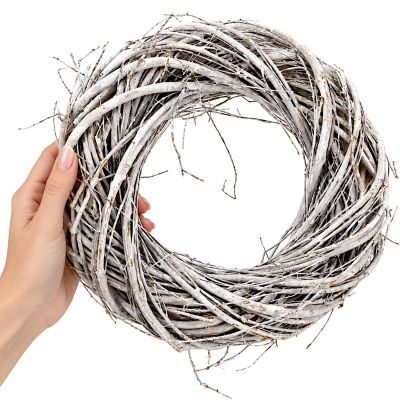 4. DECORATIVE WREATH 20 CM WHITE