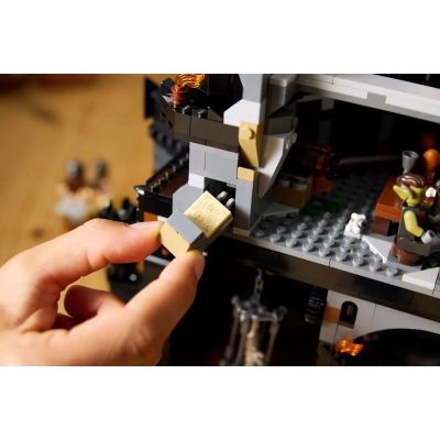 10. LEGO Icons 10333 - The Lord of the Rings: Barad-dur