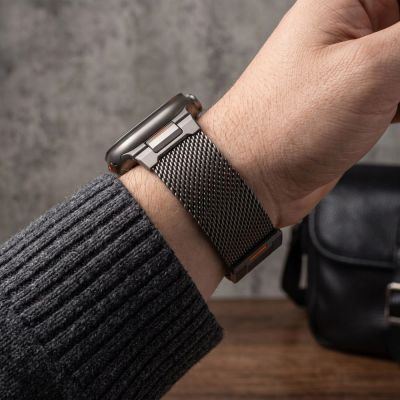 8. Tech-Protect Milano Vanguard Band for Apple Watch 44 / 45 / 46 / 49 mm - grey