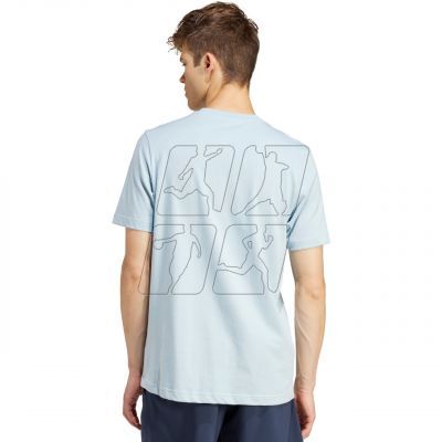 3. adidas Growth Badge Graphic T-shirt M IW1160