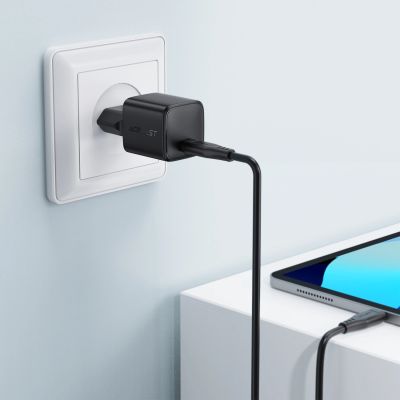 9. Acefast A118 GaN PD 30W USB-C Wall Charger - Black