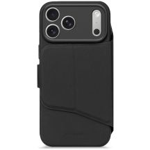 Decoded Textured Silicone Detachable Wallet – protective case for iPhone 17 Pro, compatible with MagSafe (Phantom Black)