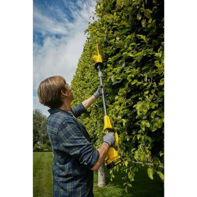 2. Stanley FATMAX SFMCPH845M1-QW Electric Hedge Trimmer Double Blade 4.1kg