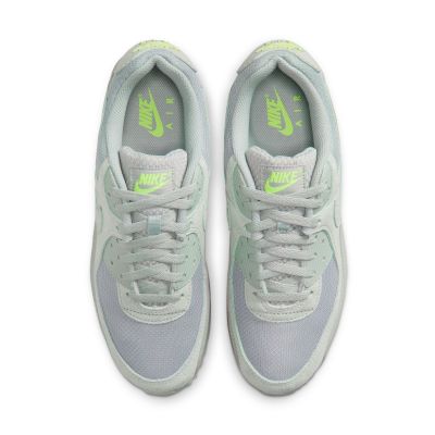 4. Nike Air Max 90 DM0029-025 shoes