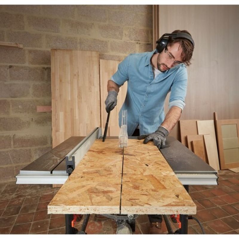 3. BES720-QS BLACK+DECKER Table Saw