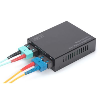 11. Digitus Gigabit Multimode/Singlemode SC/SC Media Converter