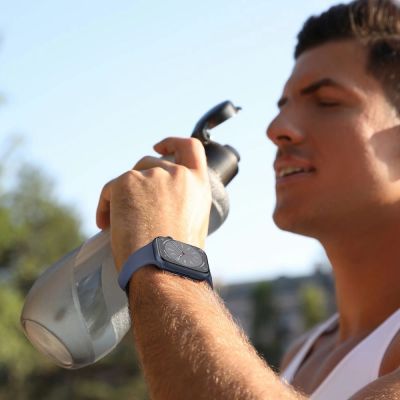 4. Tech-Protect Silicone Strap for Apple Watch 4 / 5 / 6 / 7 / 8 / 9 / SE (38 / 40 / 41 mm) - Black