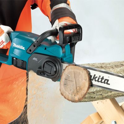 2. Makita DUC357 Chainsaw Blue