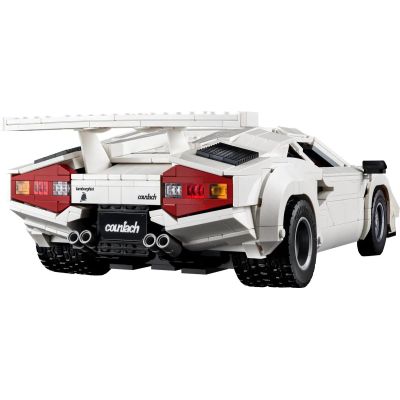 6. LEGO Icons 10337 Lamborghini Countach 5000 Quattrovalvole