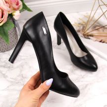 Black high heel pumps by Sergio Leone