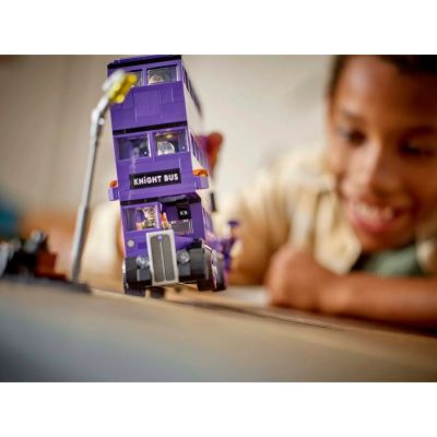 19. LEGO HARRY POTTER 76446 Adventure aboard the Knight Bus