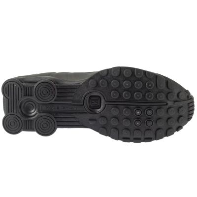 4. Nike Shox R4 HQ1988-001 Black 40