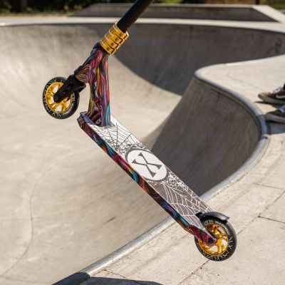 6. HS221 SPIDER TRICK SCOOTER NILS EXTREME