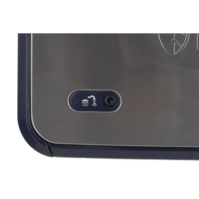 7. FoodSaver FFS005x Vacuum Sealer (Stainless Steel)