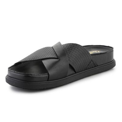 3. Clarks Torford Cross 26181382 Black Leather