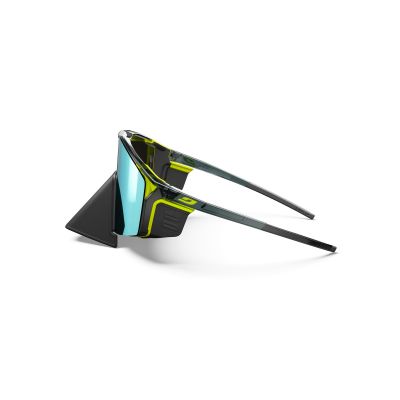 5. JULBO EDGE COVER sunglasses black