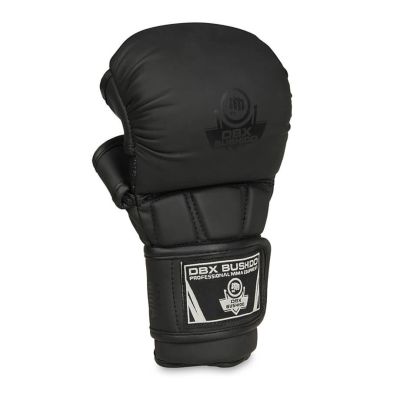 6. MMA Sparring Gloves M - Black Master - Valor Series