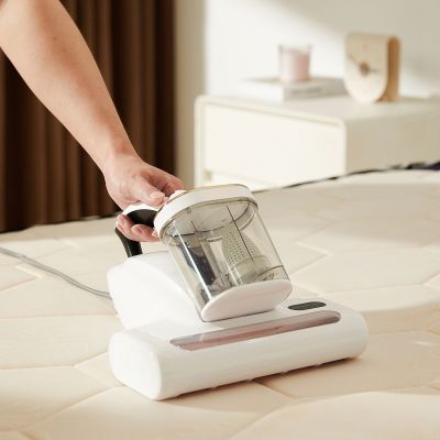 8. UWANT M600 Mattress Vacuum Cleaner - White