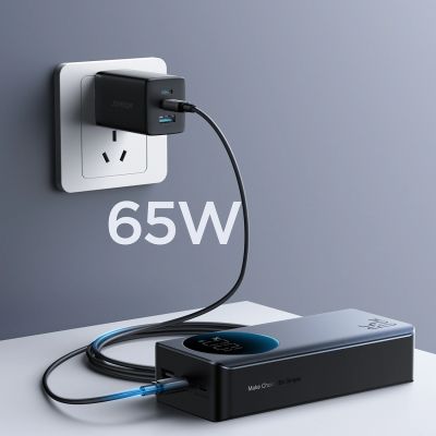 8. Joyroom JR-PBF05 Pro 30000mAh 65W Powerbank with Digital Display 2x USB-C 1x USB-A - Black