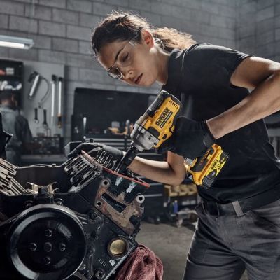 6. DeWALT DCF892NT-XJ Powered Screwdriver/Impact Driver 2000 RPM Black, Yellow