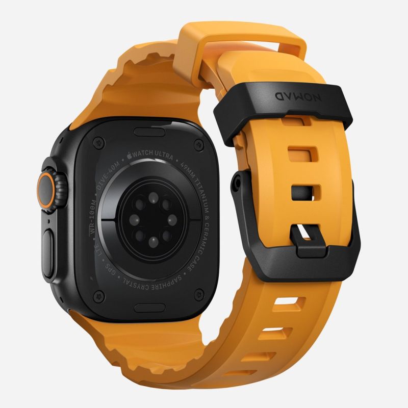 2. Nomad Rocky Point Band Black Leather, Titanium